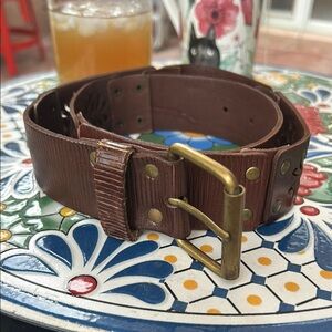 Women’s brown cut off  Brown Leather Belt size small